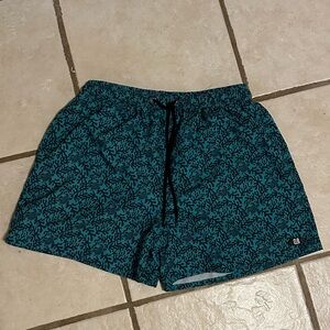 QB Men’s Turtle Swim Trunks Size L